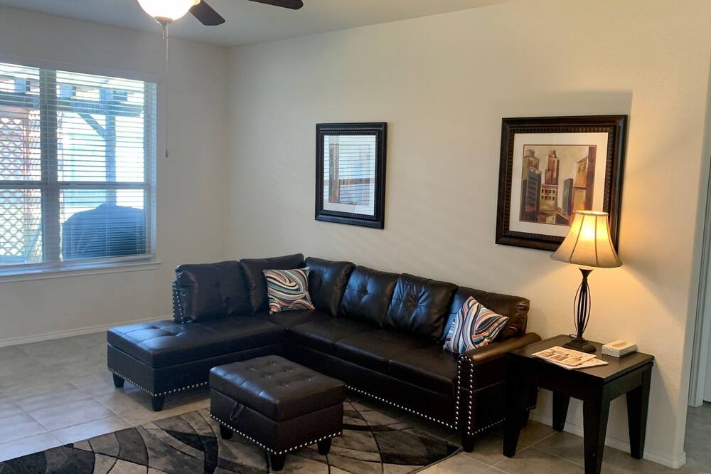 Photo of Livingroom in La Marque