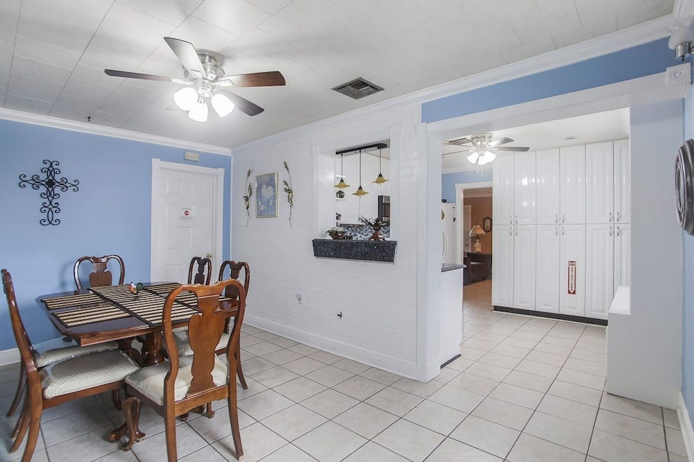 Photo of Kitchen in Old Aurora