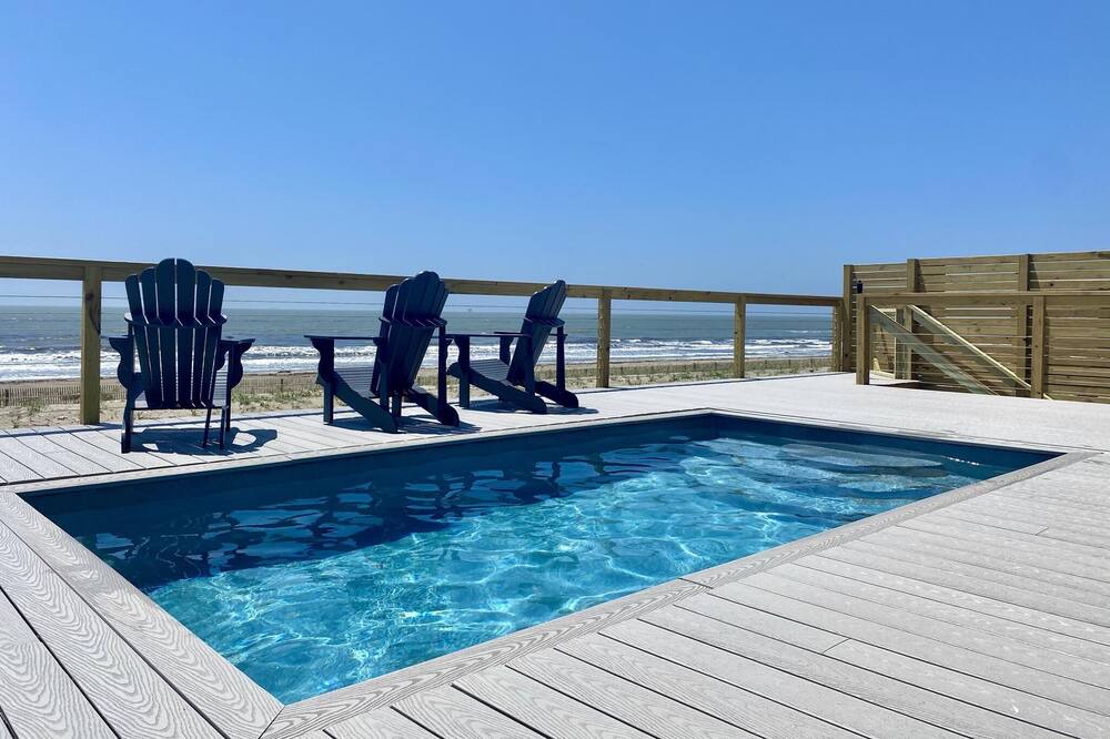 Photo of Others in Grand Isle