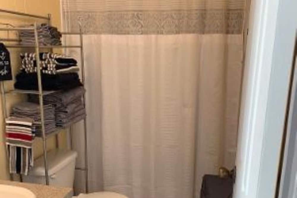 Photo of Bathroom in Boothville-Venice