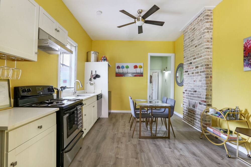 Photo of Kitchen in Mid-City District