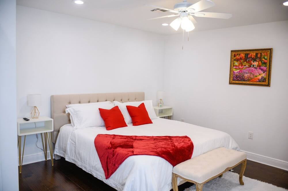 Photo of Bedroom in Gentilly Woods