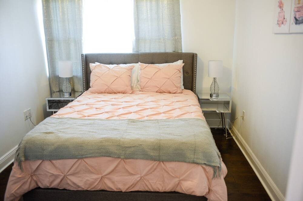 Photo of Bedroom in Gentilly Woods