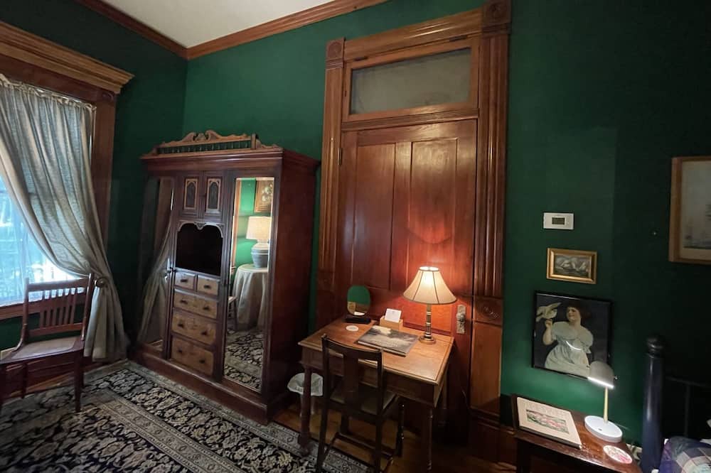 Photo of Bedroom in Eunice