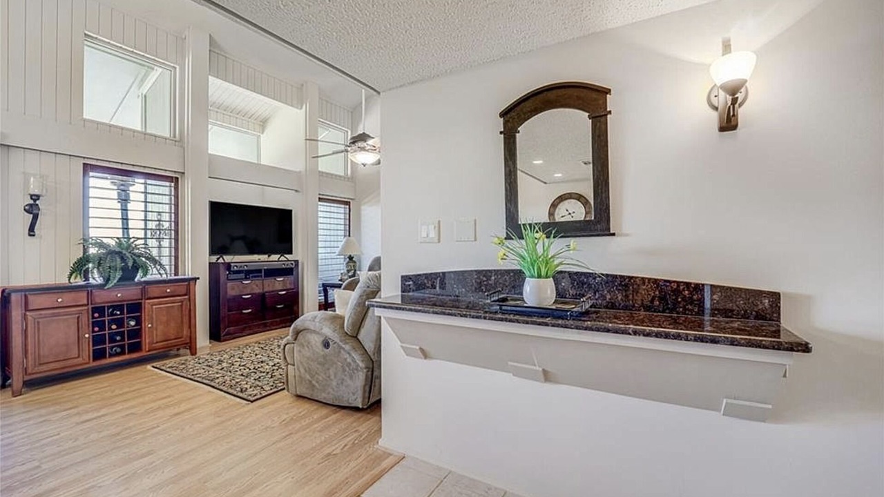 Photo of Kitchen in Point Venture