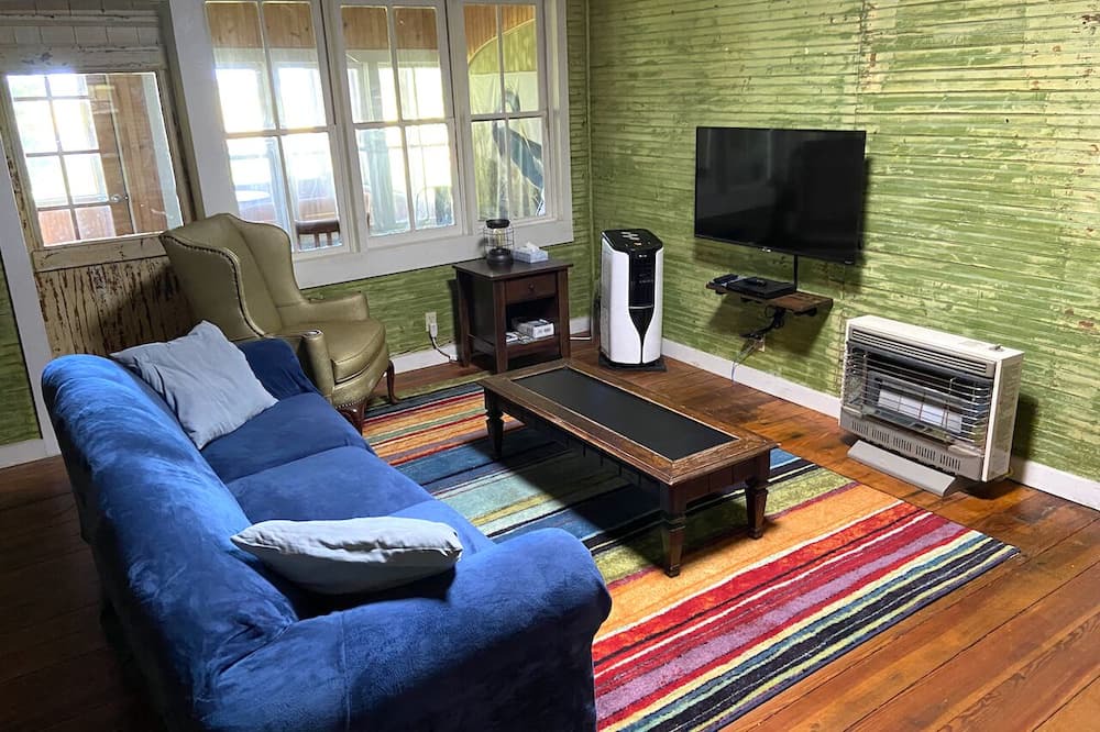 Photo of Bedroom in Eunice
