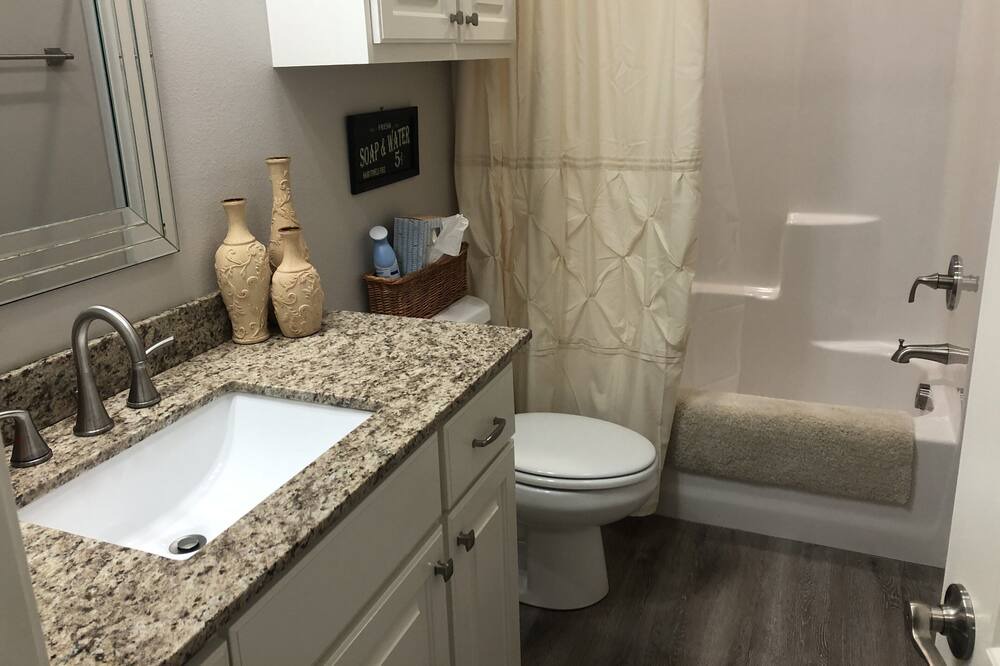 Photo of Bathroom in Natchitoches