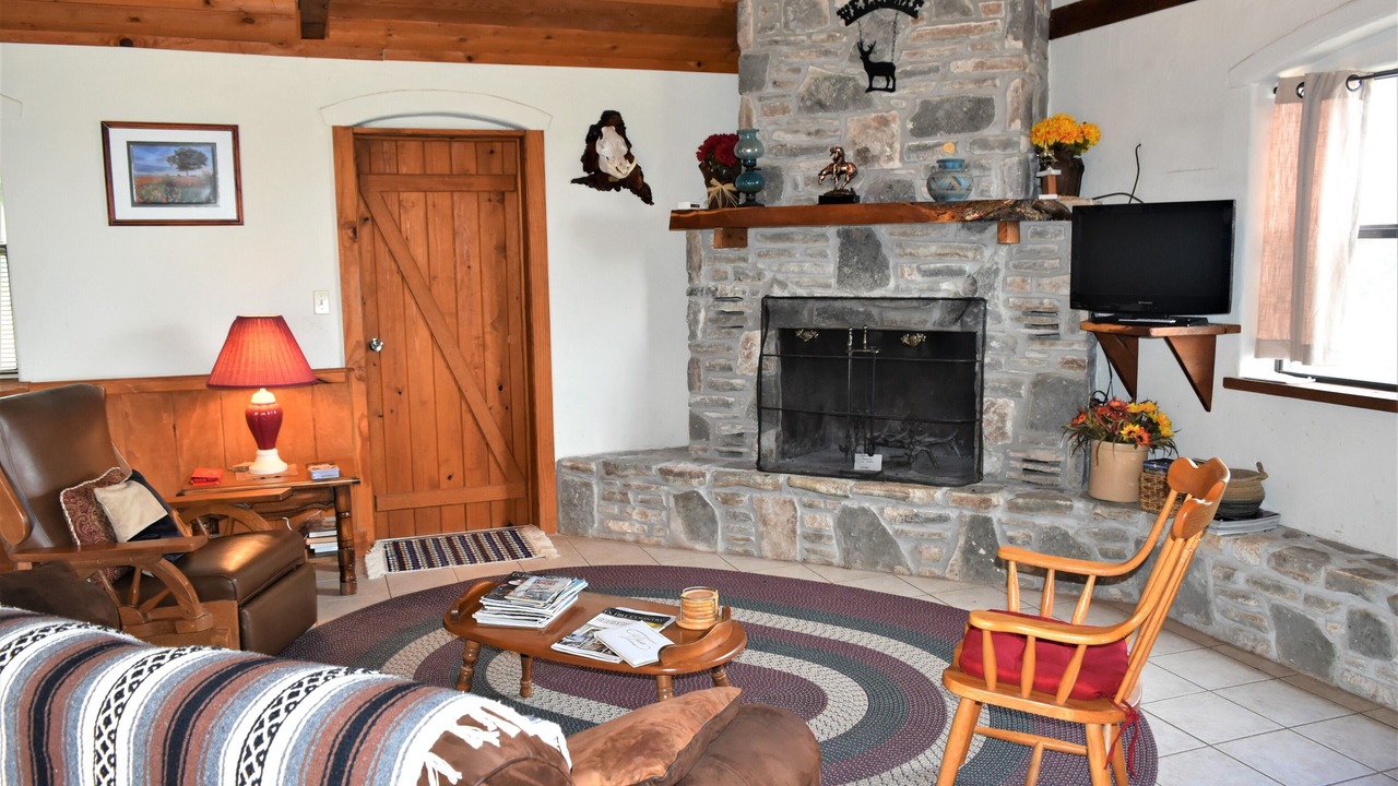 Photo of Livingroom in Harper