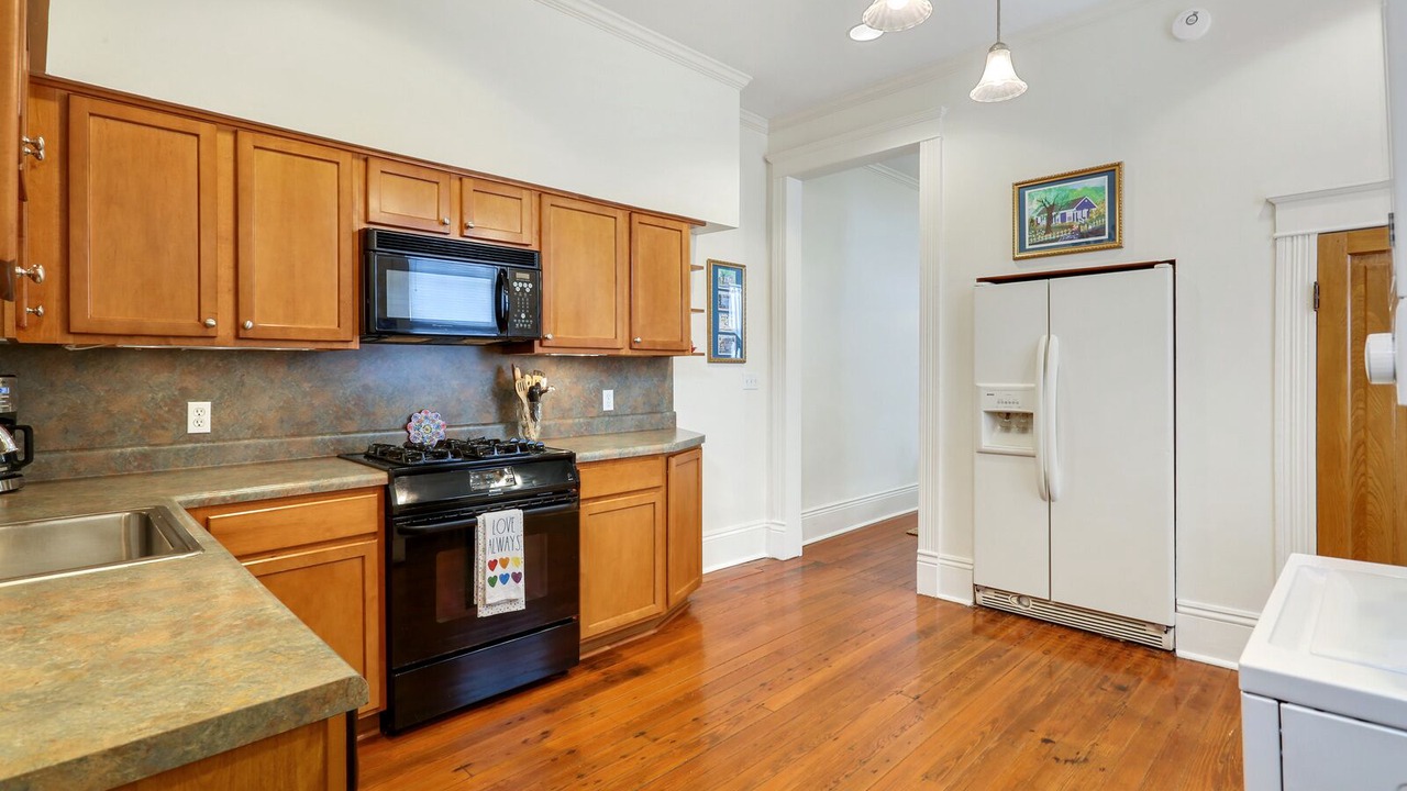 Photo of Kitchen in Mid-City