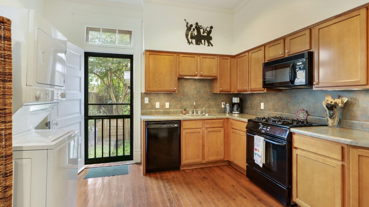 Photo of Kitchen in Mid-City
