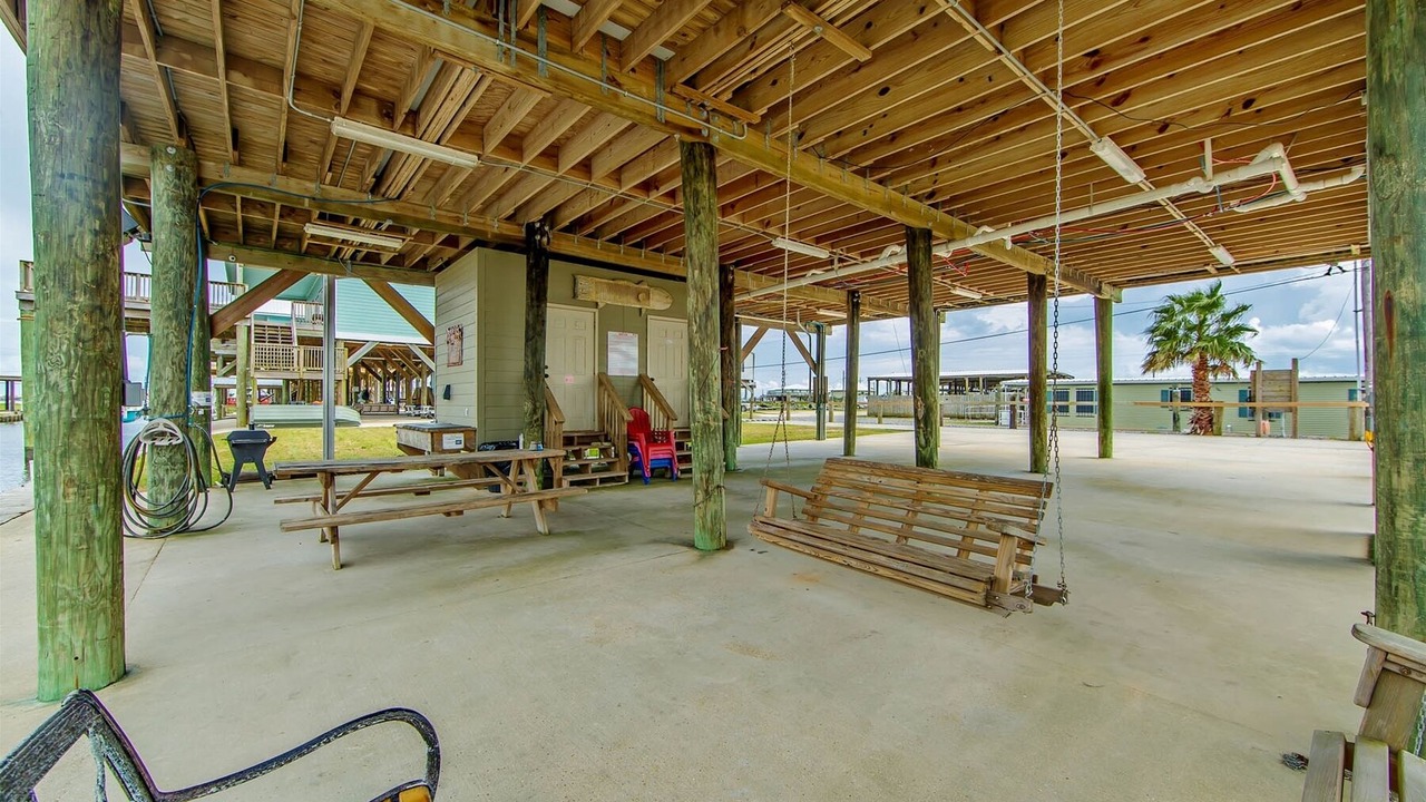 Photo of Patio Balcony in Golden Meadow