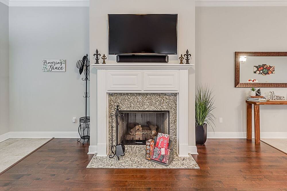 Photo of Livingroom in Youngsville