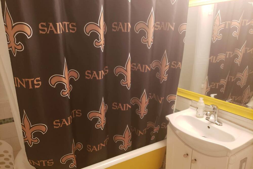 Photo of Bathroom in Leonidas