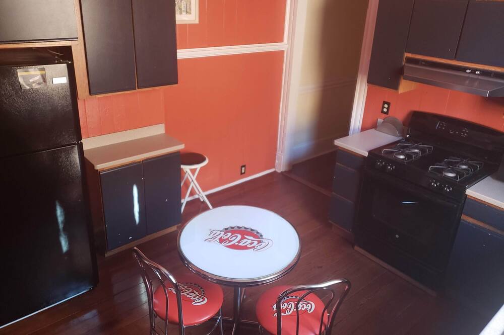 Photo of Kitchen in Leonidas
