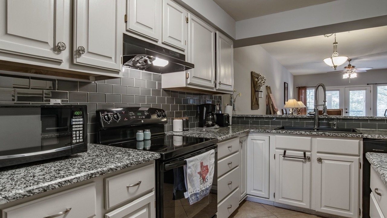 Photo of Kitchen in Highland Lake Estates