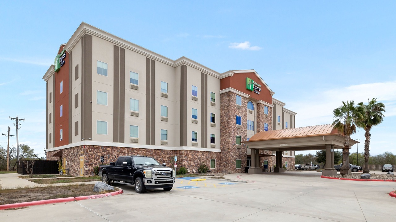Photo of Outdoor in George West