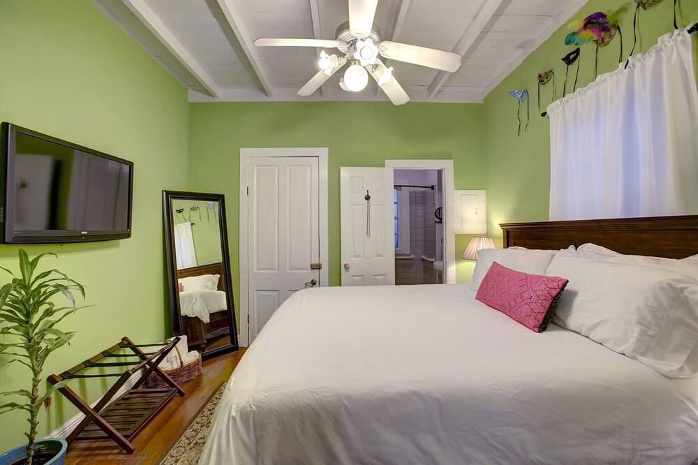 Photo of Bedroom in Seventh Ward