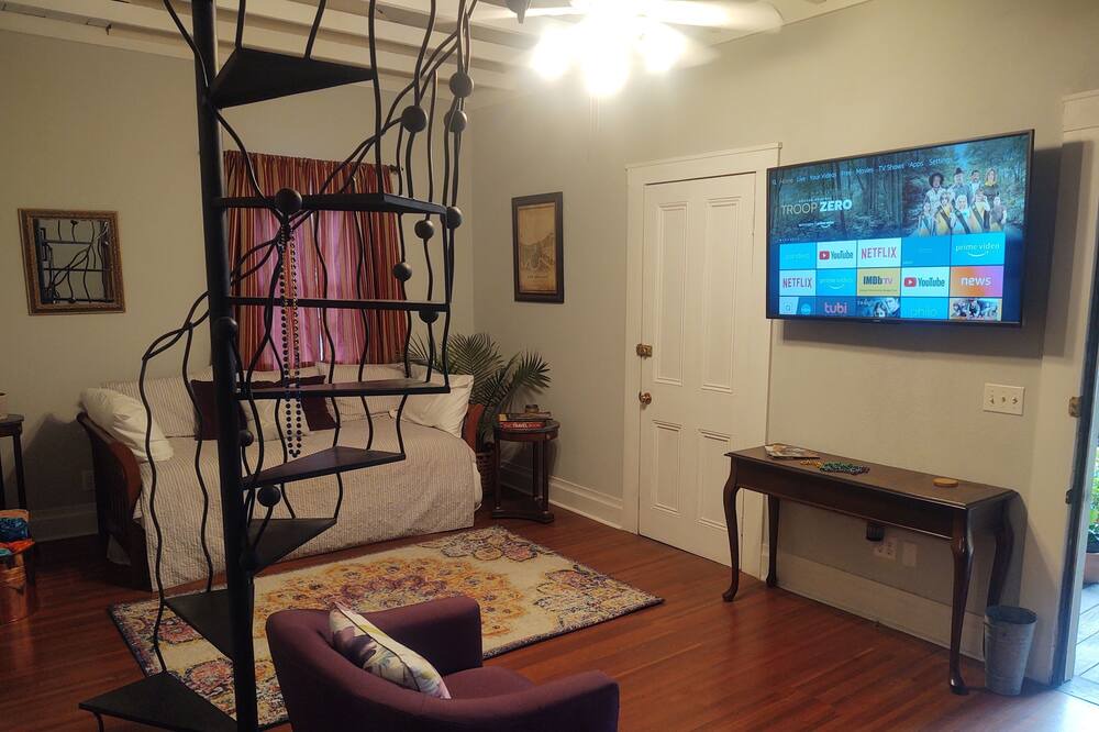 Photo of Bedroom in Seventh Ward