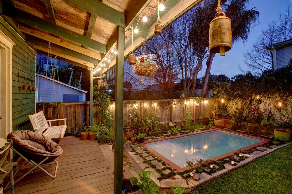 Photo of Outdoor in Seventh Ward