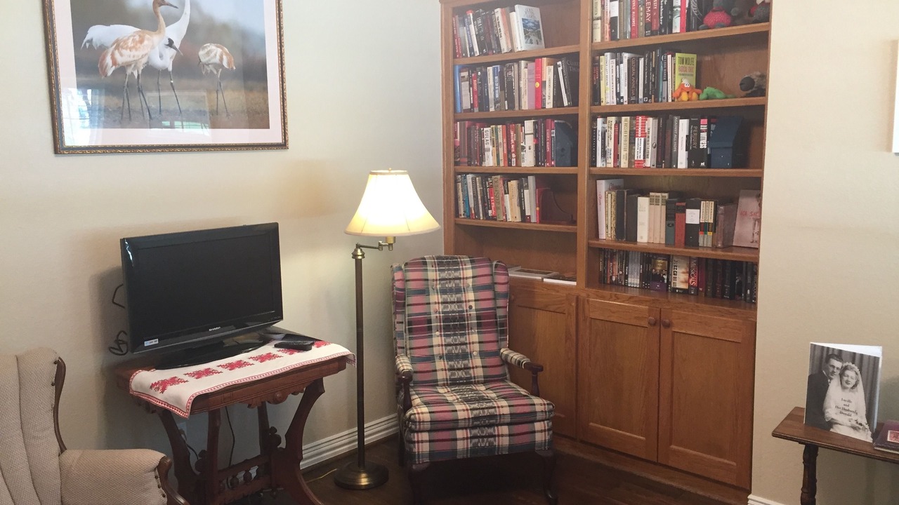 Photo of Bedroom in Garland