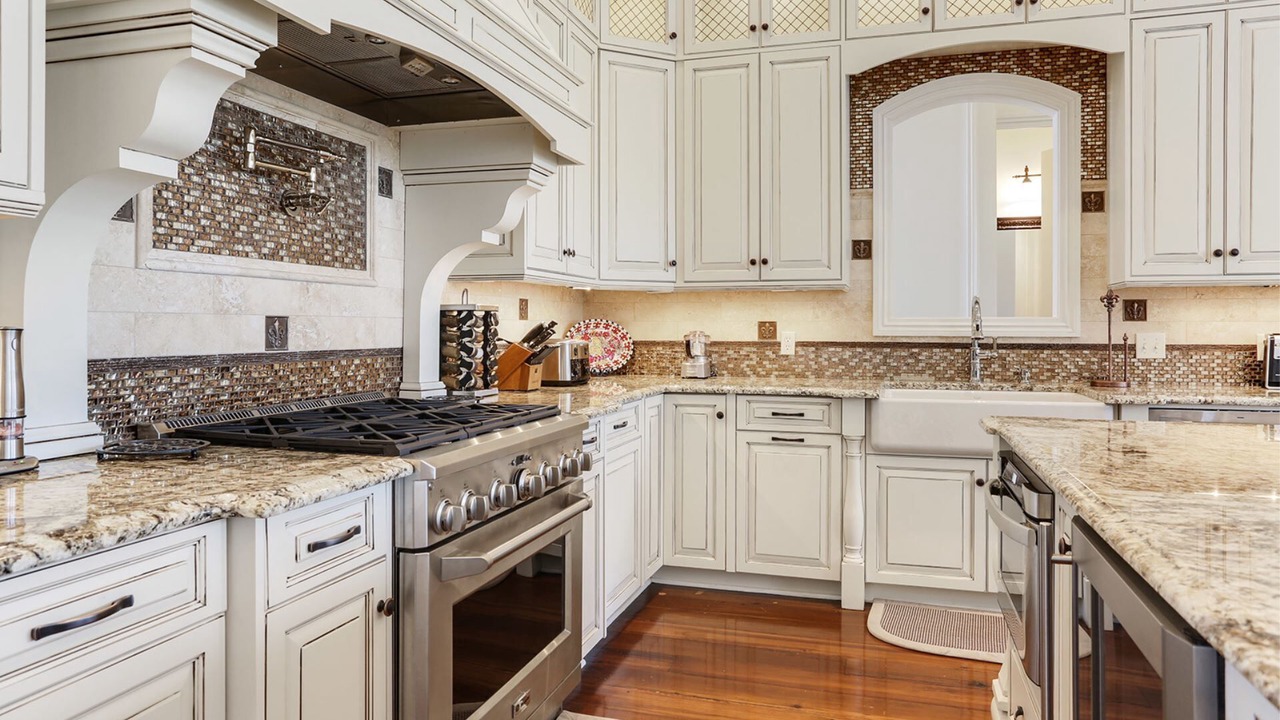 Photo of Kitchen in Uptown Historic District