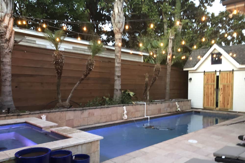 Photo of Outdoor in Carrollton
