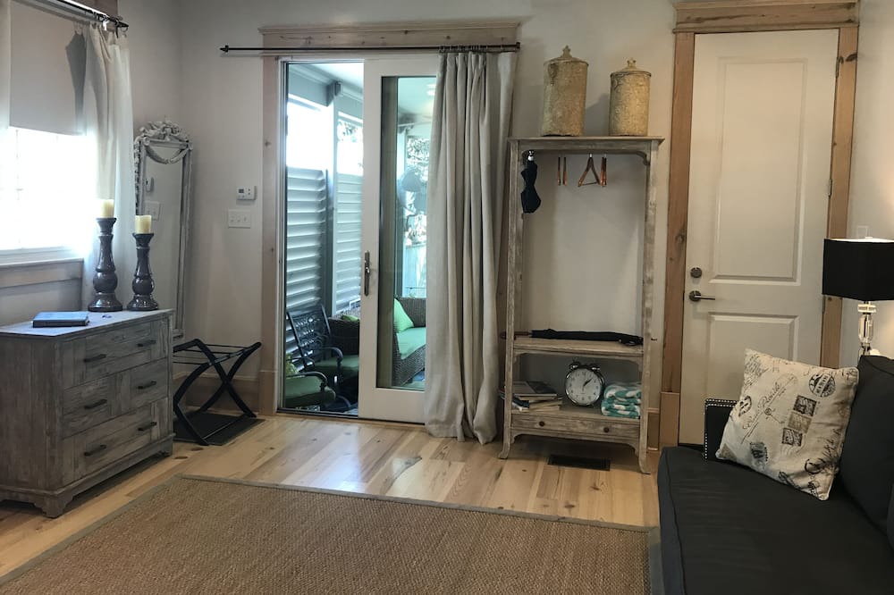 Photo of Bedroom in Carrollton
