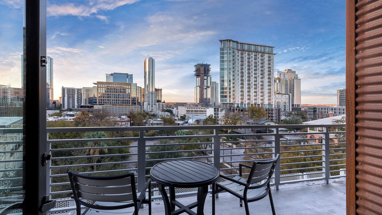 Photo of Patio Balcony in Civic District