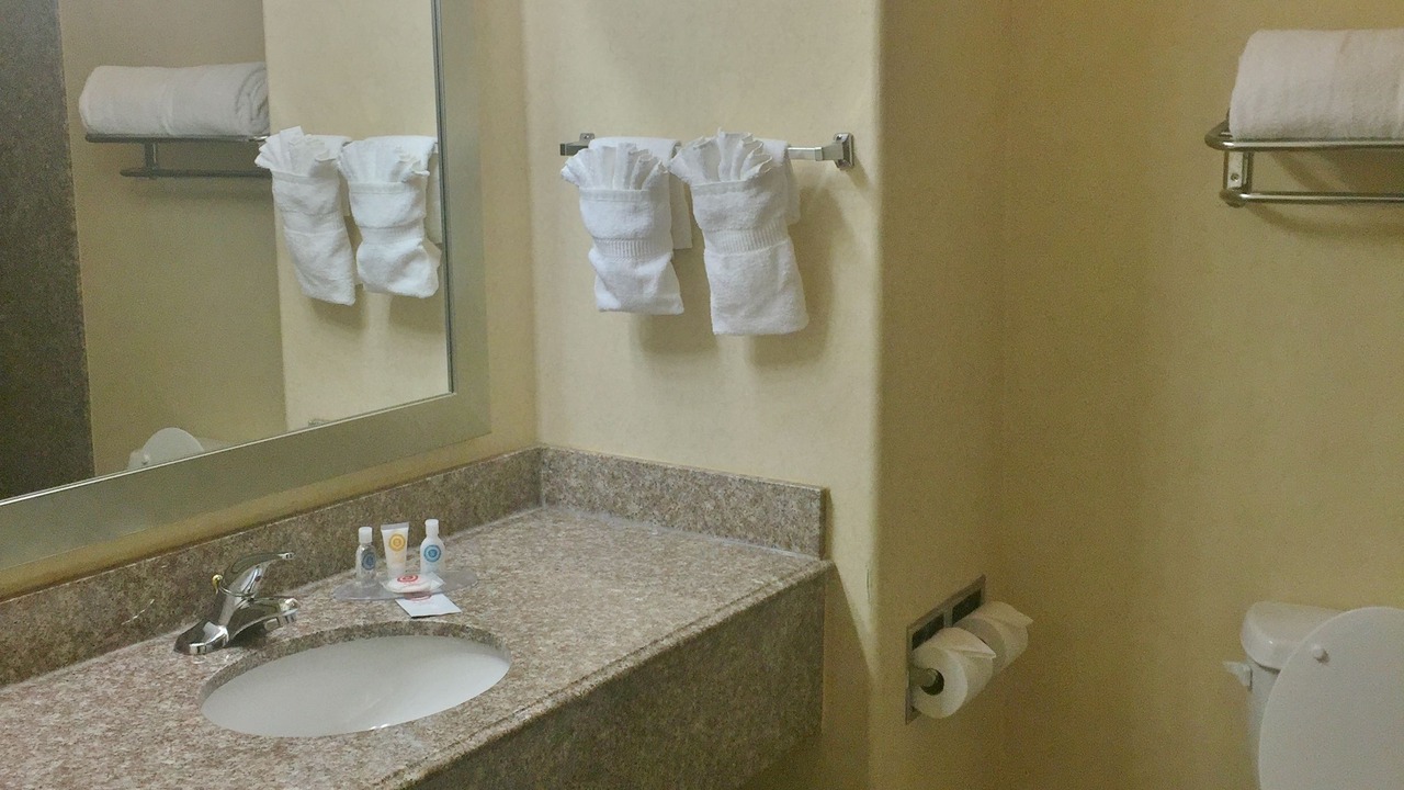 Photo of Bathroom in Marrero