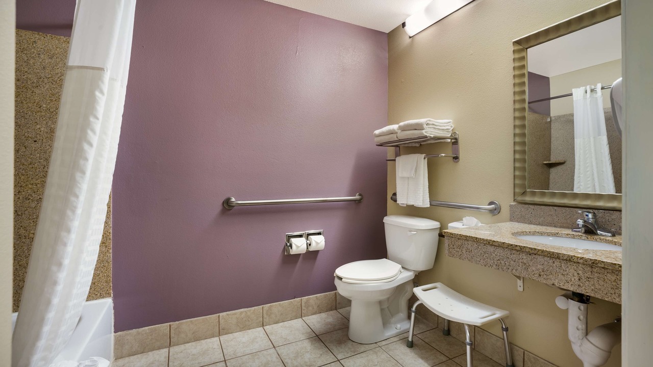 Photo of Bathroom in Morgan City