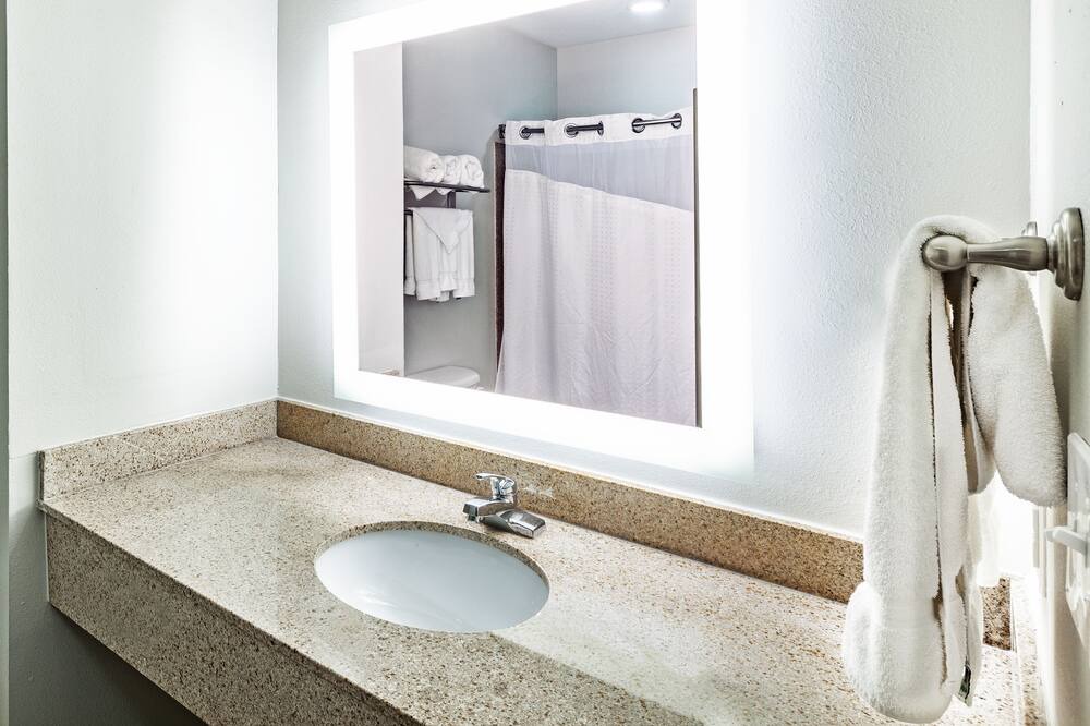 Photo of Bathroom in Springlake
