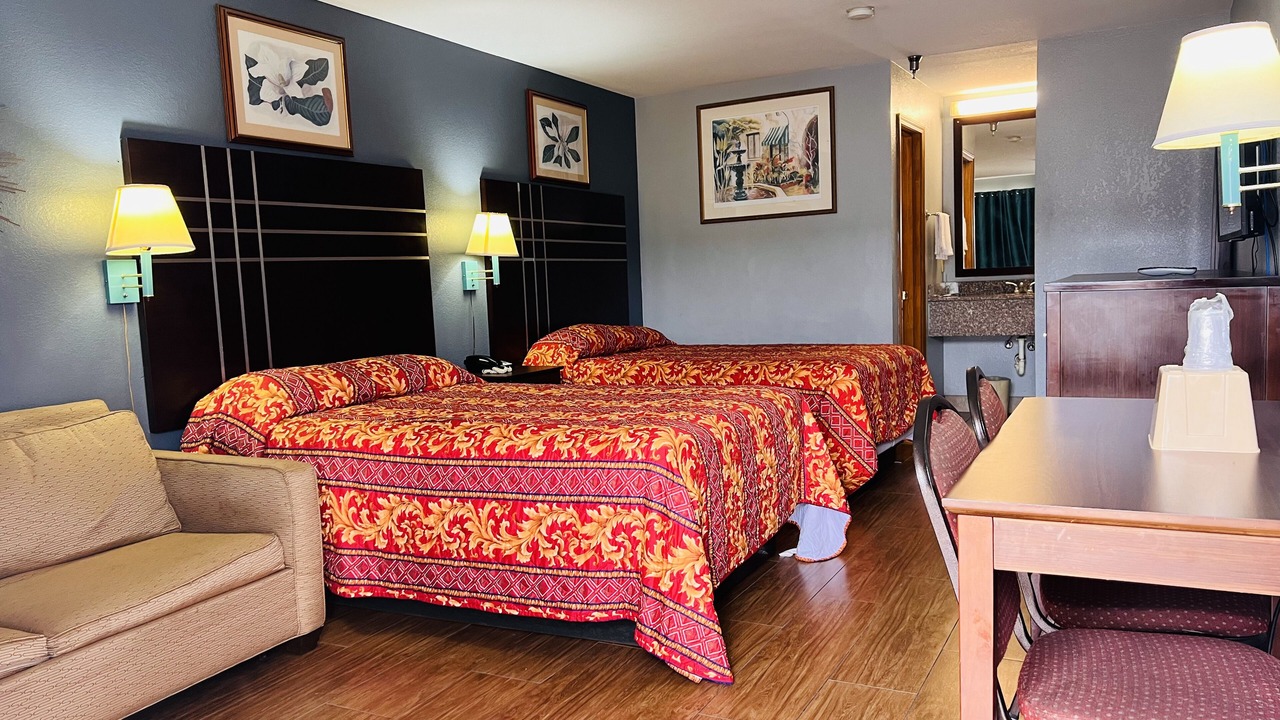 Photo of Bedroom in Lobdell/Woodale