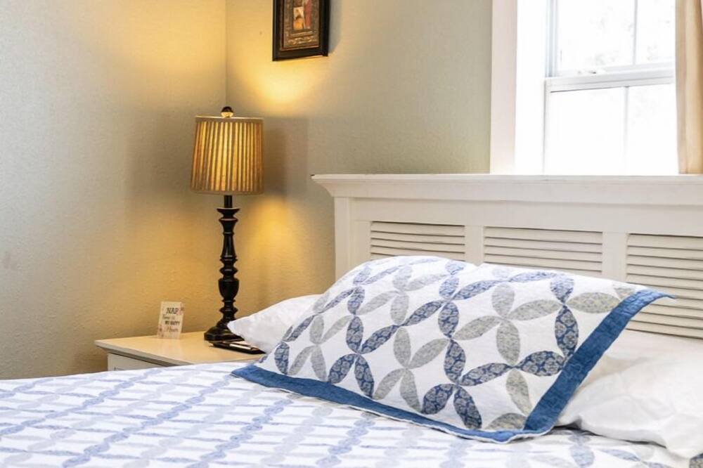 Photo of Bedroom in Buras-Triumph