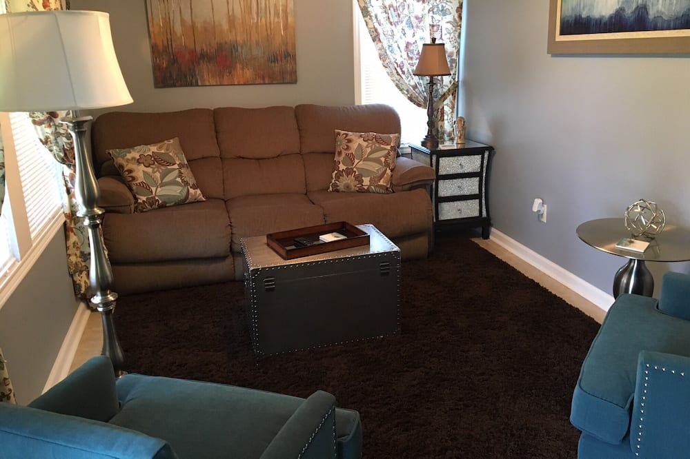 Photo of Livingroom in Carencro