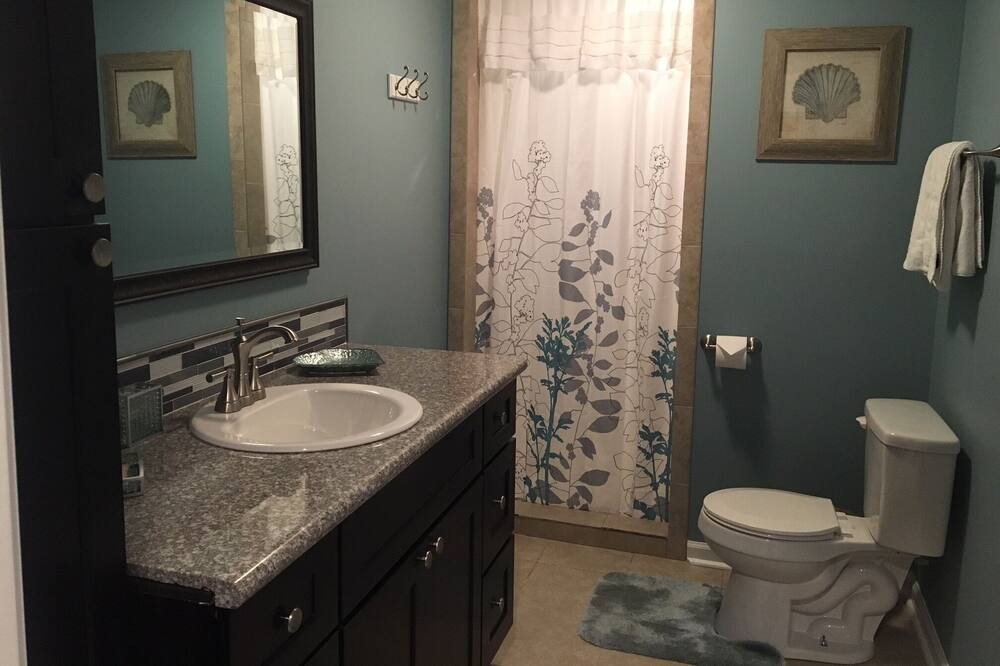 Photo of Bathroom in Carencro