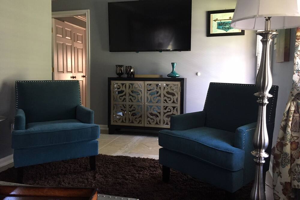 Photo of Livingroom in Carencro