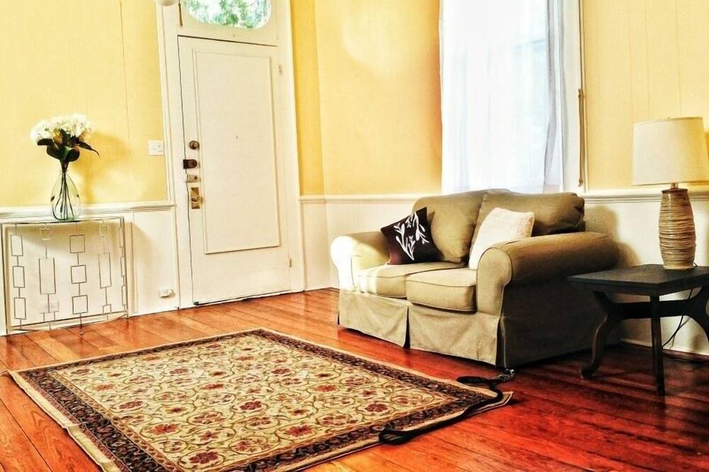 Photo of Livingroom in McDonough