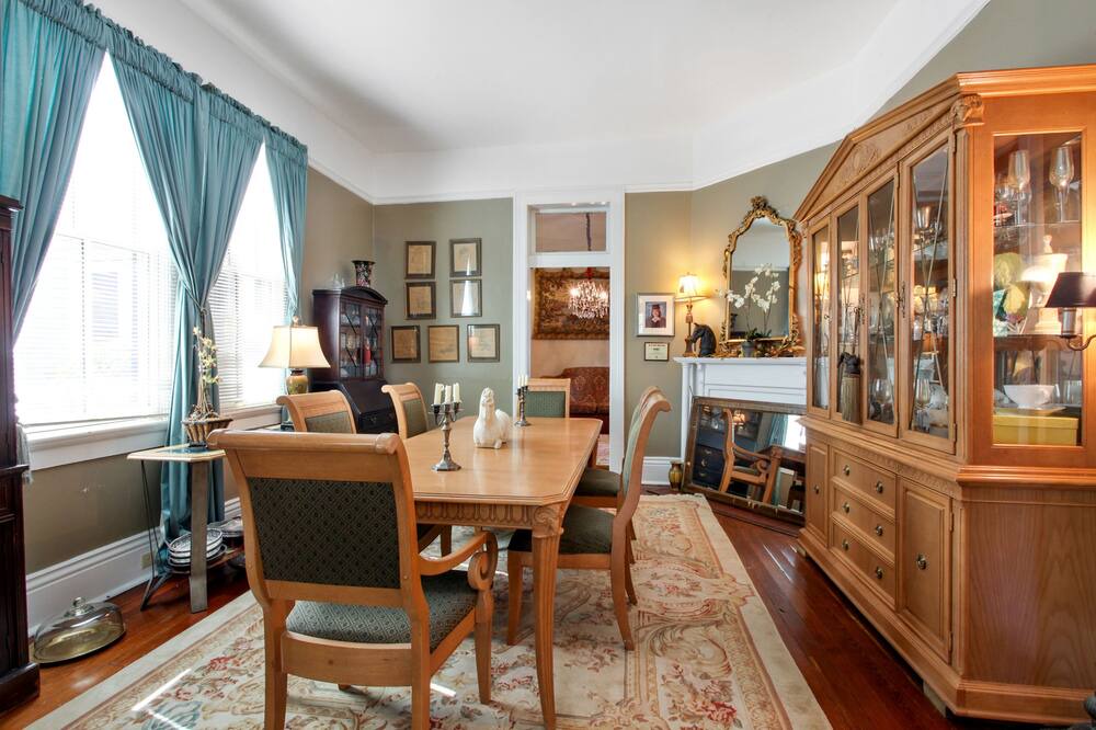 Photo of Bedroom in Carrollton