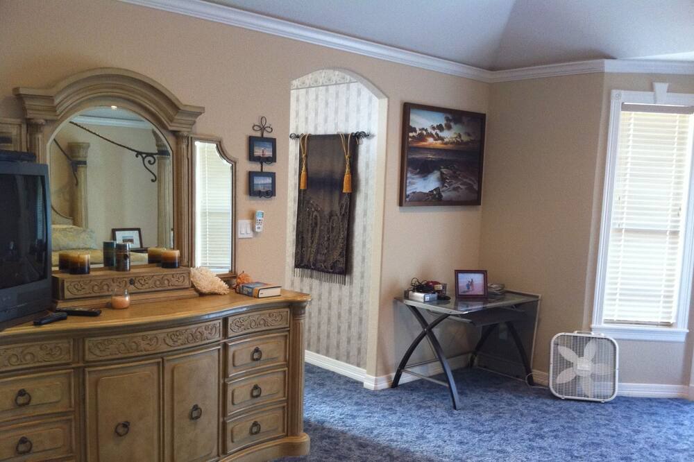 Photo of Bedroom in Surfside Beach