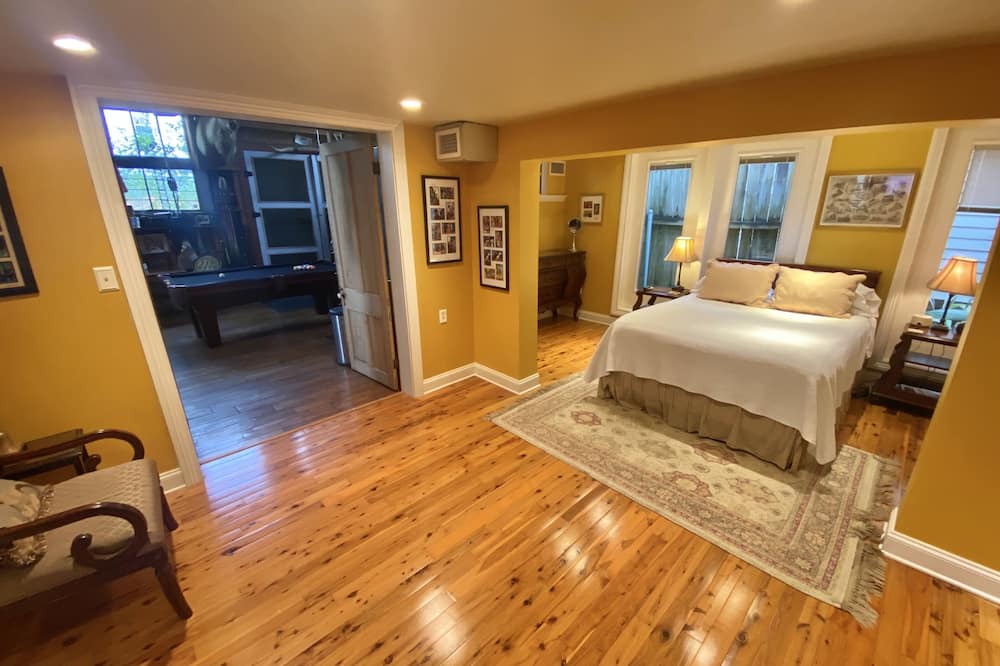 Photo of Bedroom in Carrollton