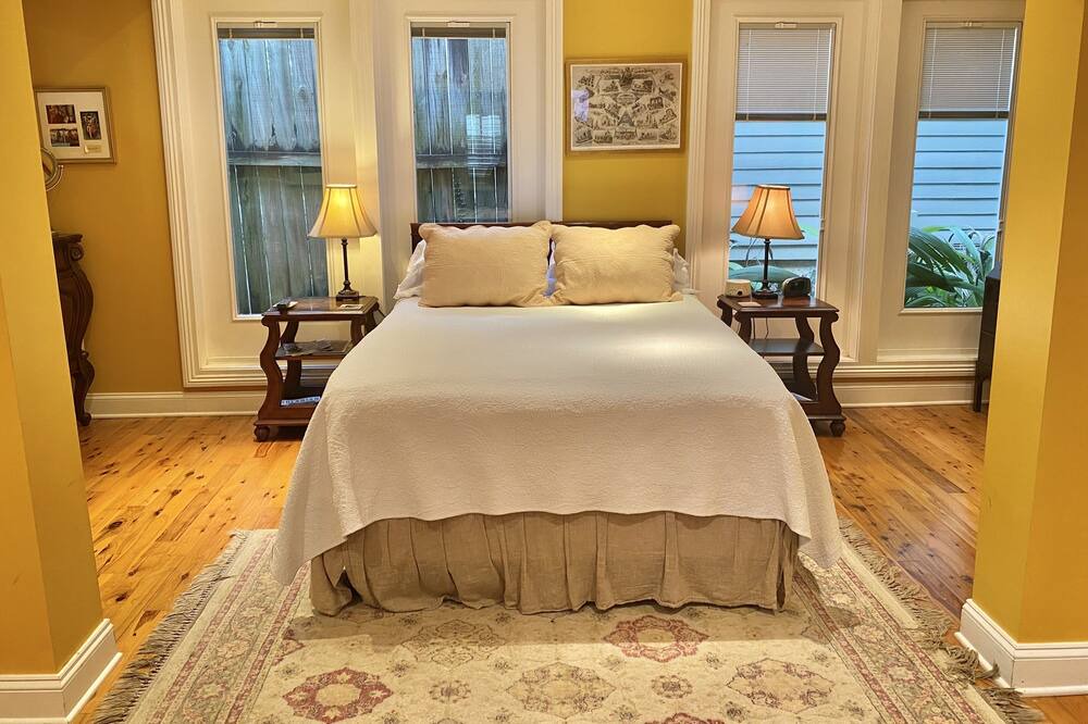 Photo of Bedroom in Carrollton
