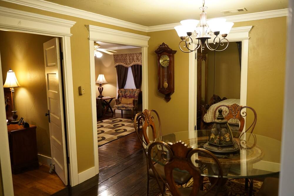 Photo of Bedroom in Sanger