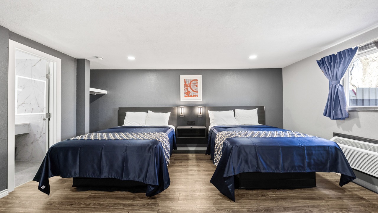 Photo of Bedroom in Cleburne