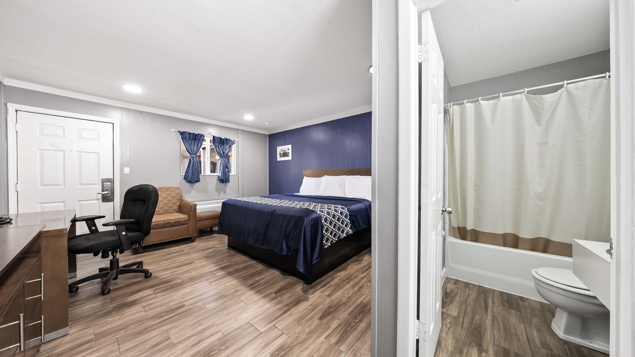 Photo of Bedroom in Cleburne