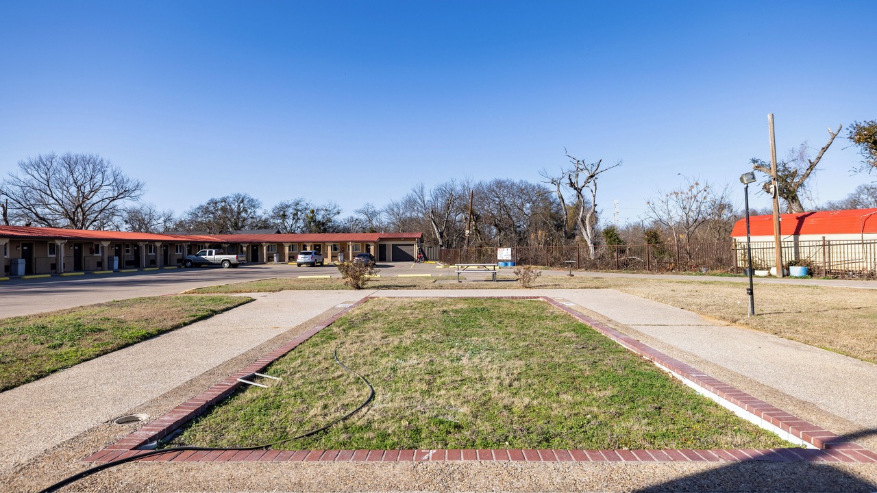 Photo of Outdoor in Cleburne