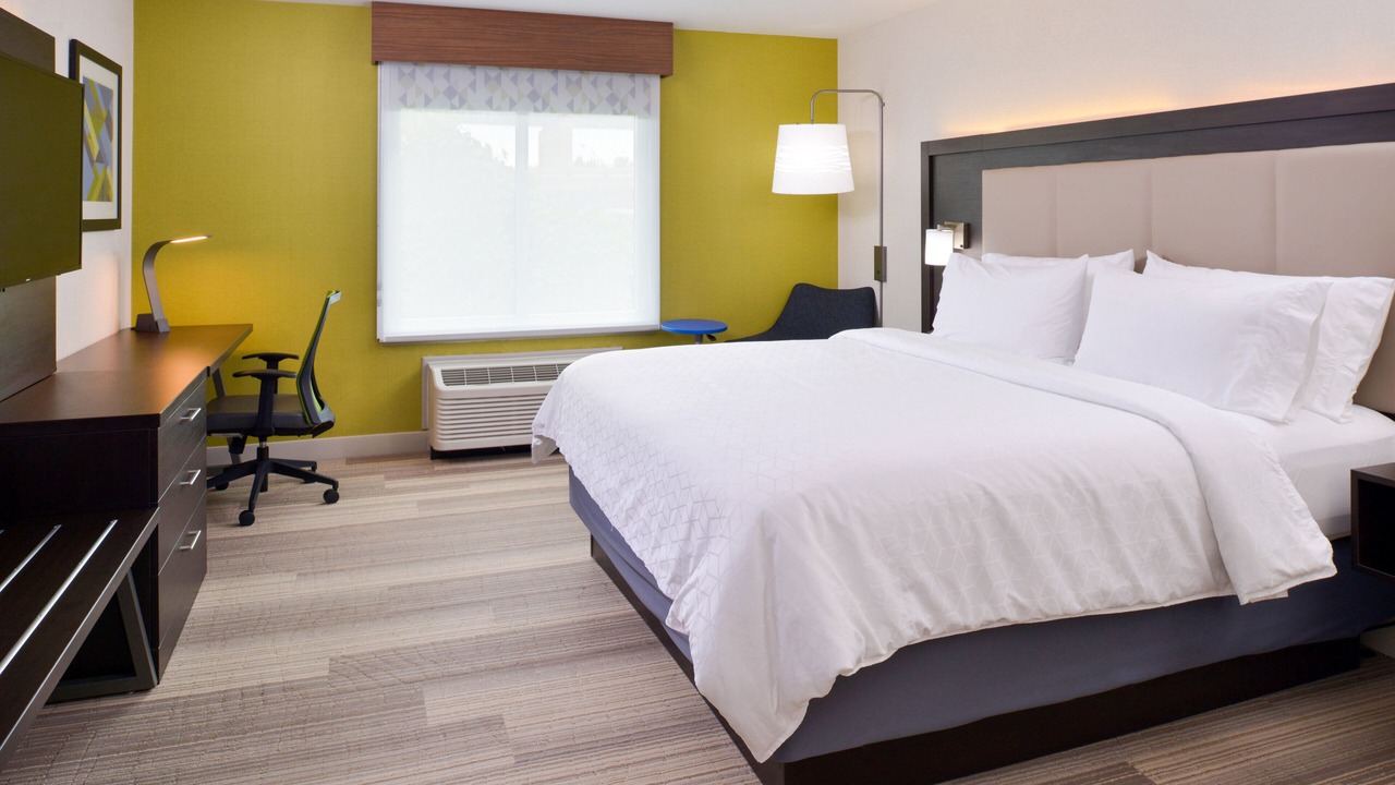 Photo of Bedroom in Shreveport