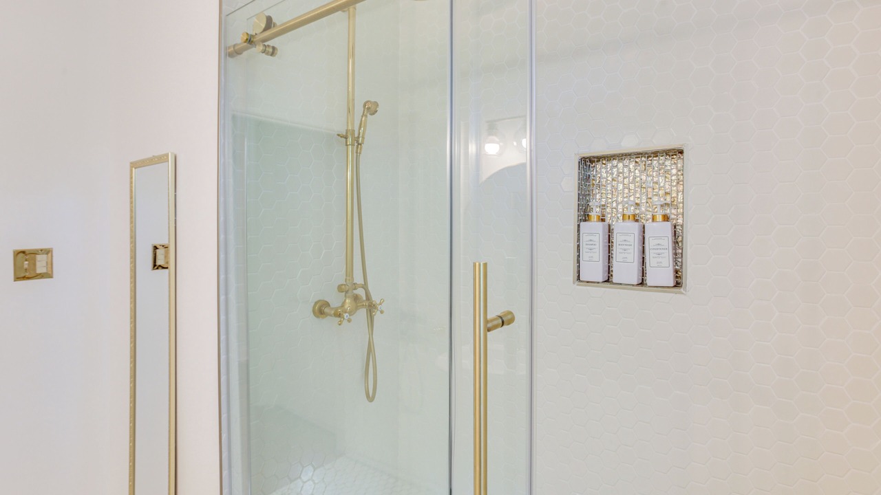 Photo of Others in Lakeview