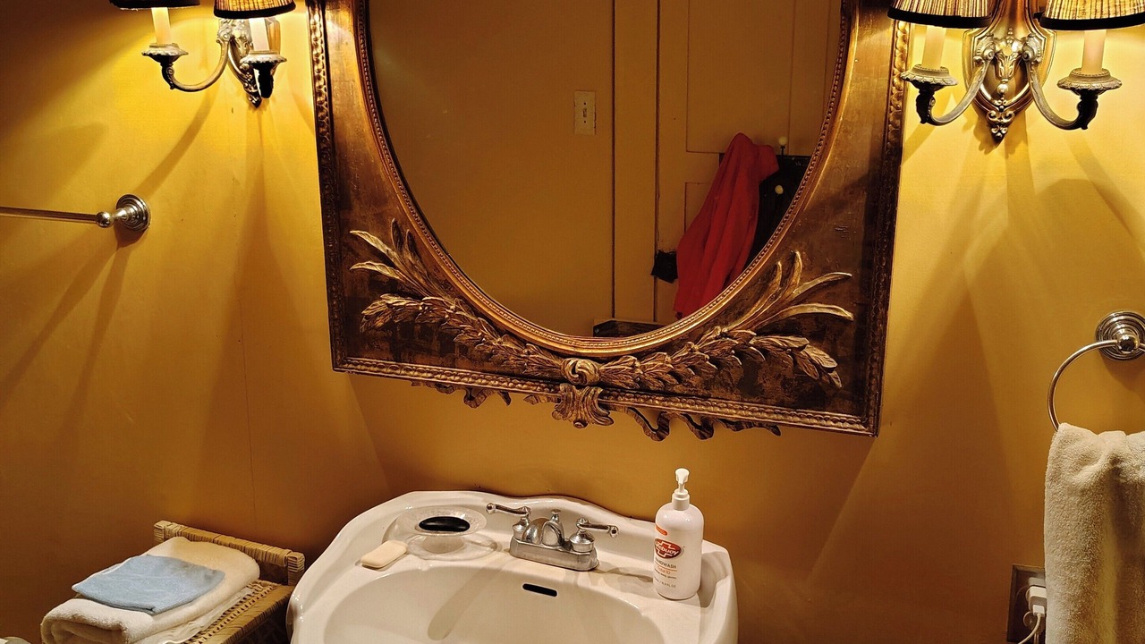 Photo of Bathroom in Washington
