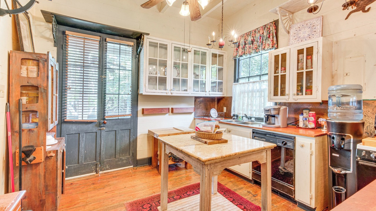 Photo of Kitchen in New Roads
