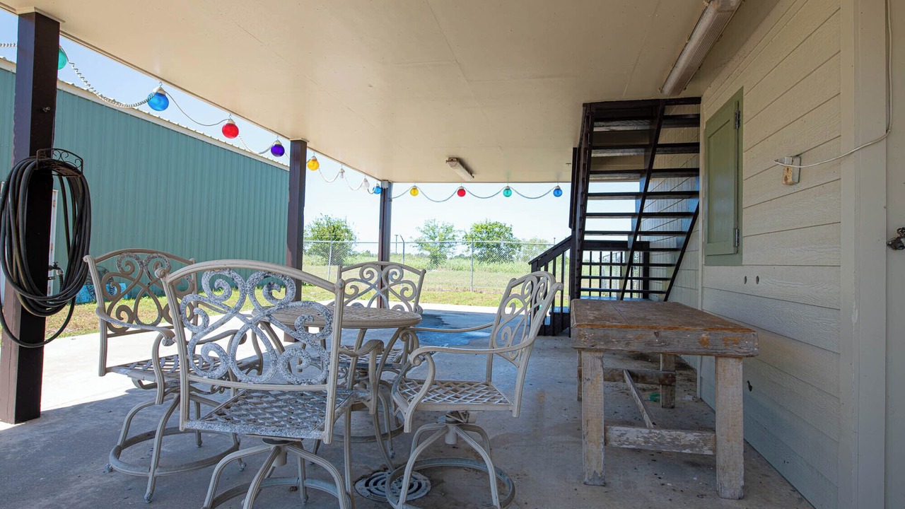 Photo of Outdoor in Intracoastal City